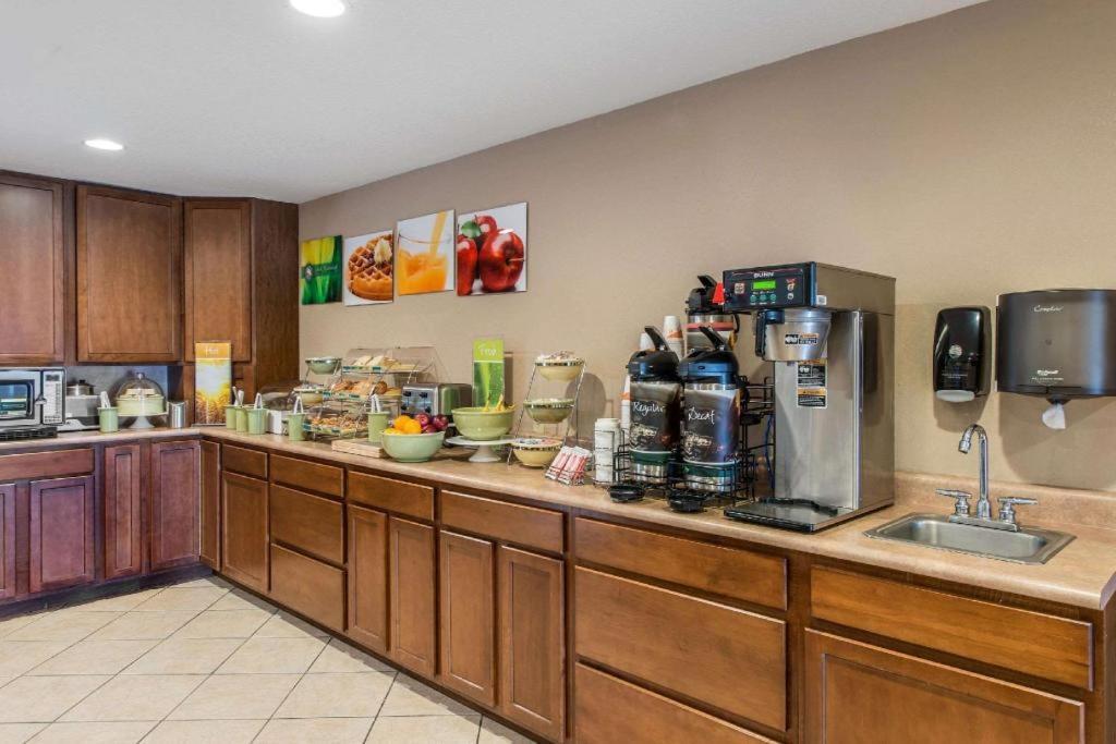 Quality Inn Burlington Extérieur photo