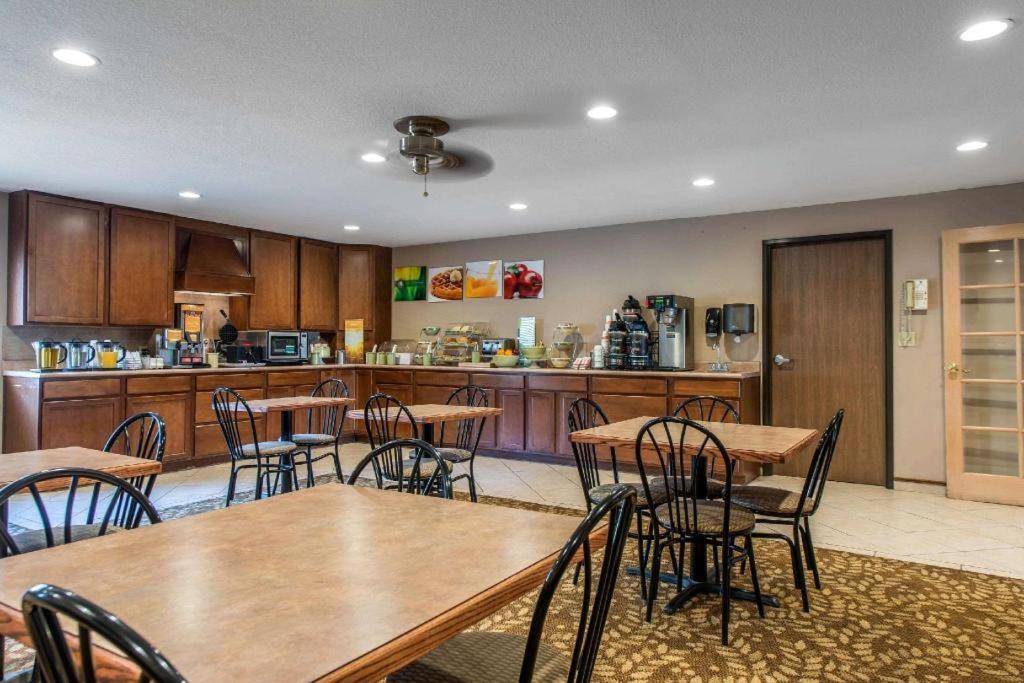 Quality Inn Burlington Extérieur photo