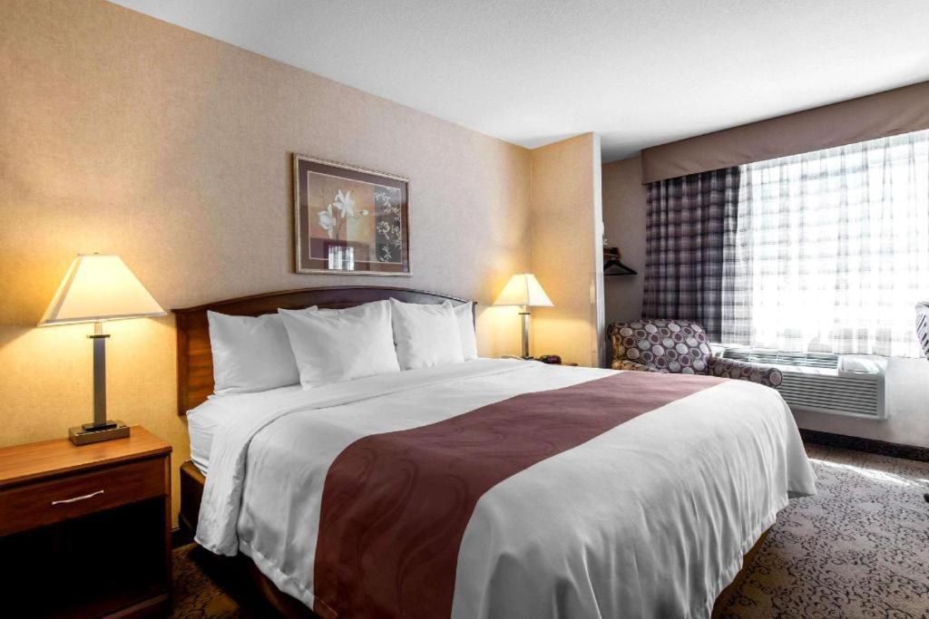 Quality Inn Burlington Extérieur photo